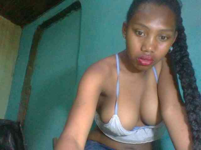 Miriam9 webcam