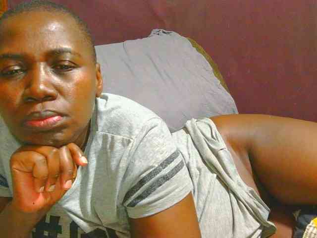 AngelBlackChoco webcam