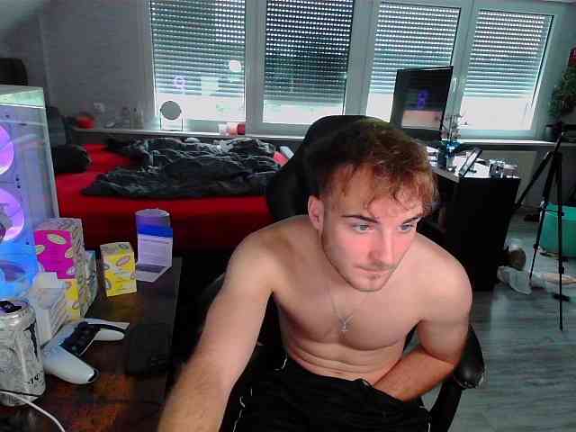 Wolkenjunge2006 Live Webcam on BongaCams