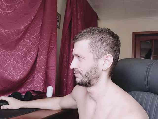 333Alone_in_The_Dark777