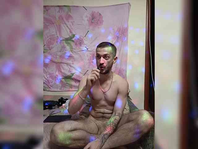 7733Alex7733