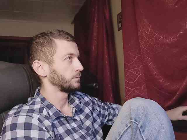 7733Alex7733 Live Webcam on {site_name}