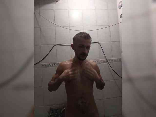 7733Alex7733