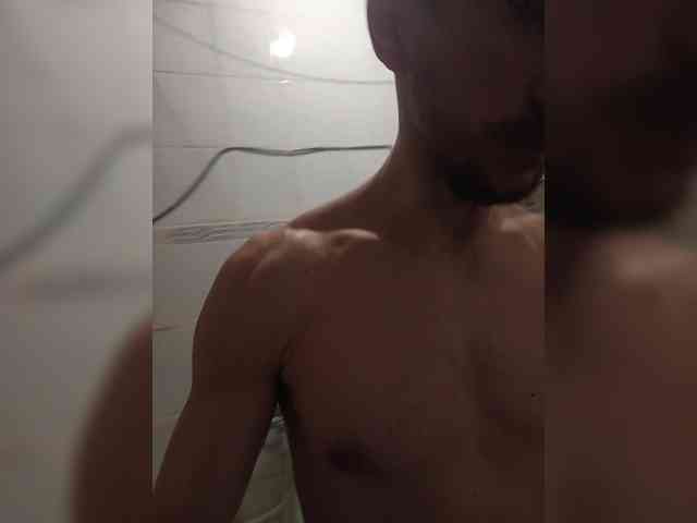 7733Alex7733