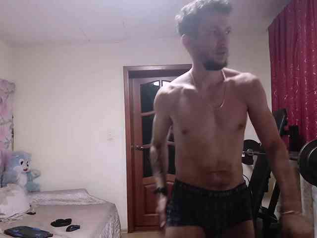7733Alex7733