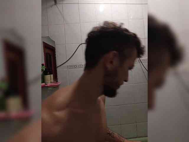 7733Alex7733