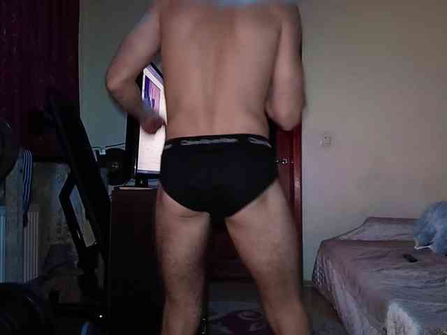 7733Alex7733