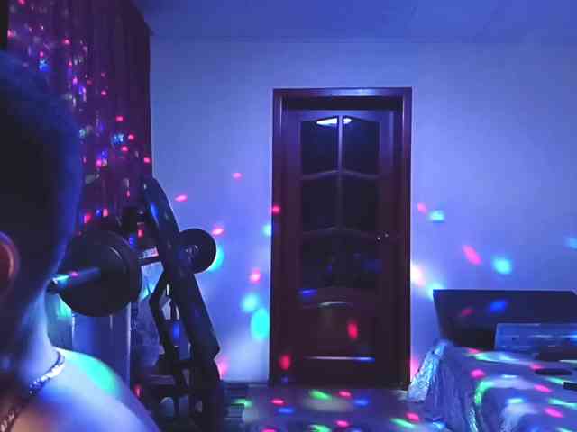 7733Alex7733