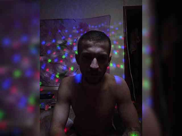 7733Alex7733