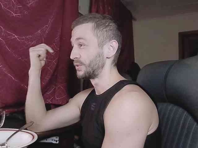 333Alone_in_The_Dark777