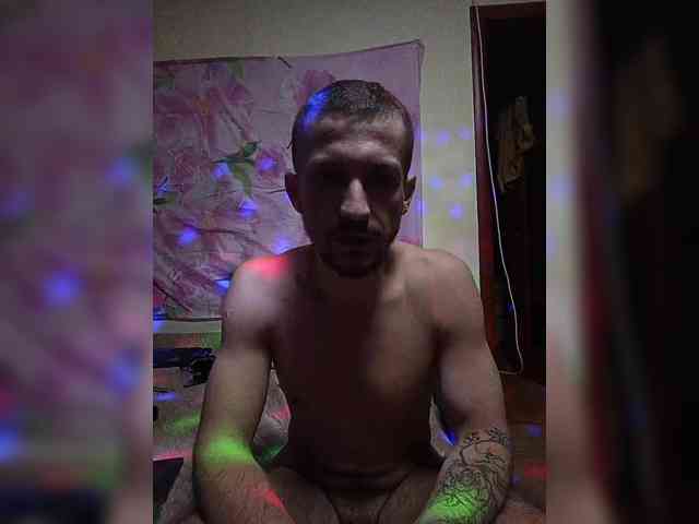7733Alex7733