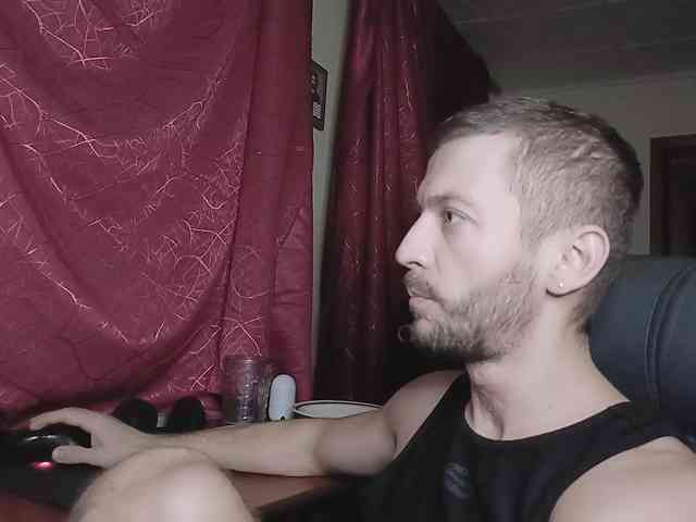 333Alone_in_The_Dark777