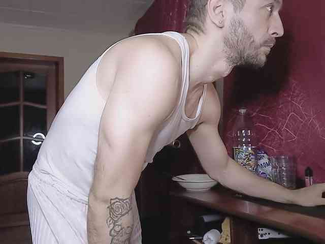 333Alone_in_The_Dark777