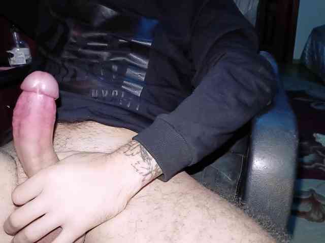 7733Alex7733