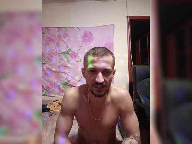 7733Alex7733