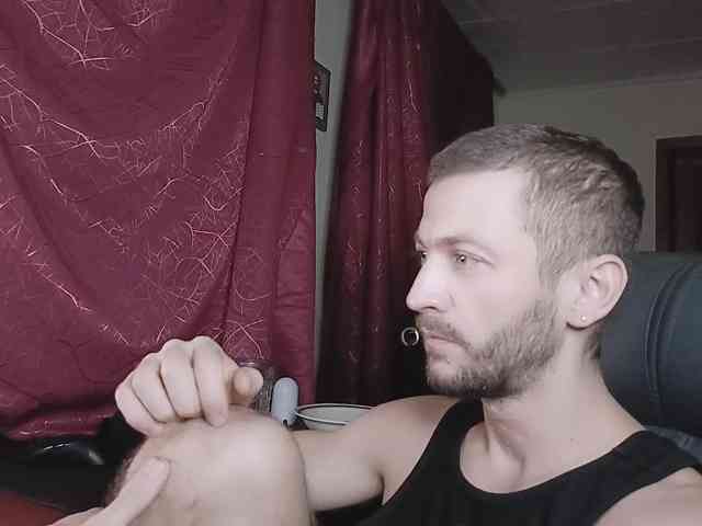 333Alone_in_The_Dark777