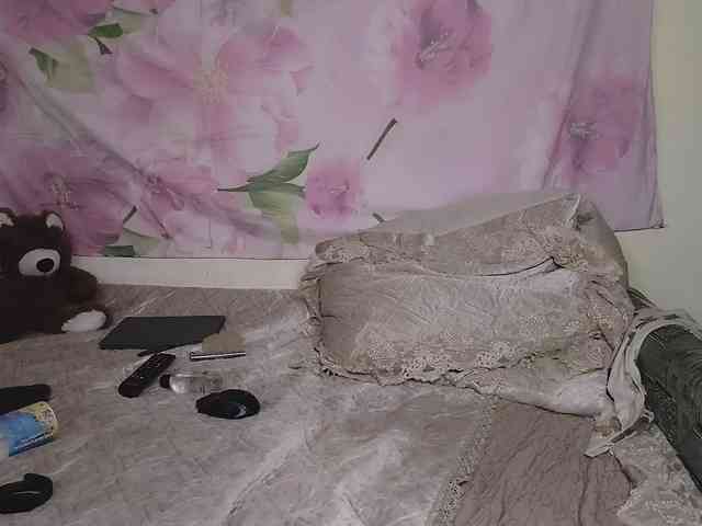 333Alone_in_The_Dark777