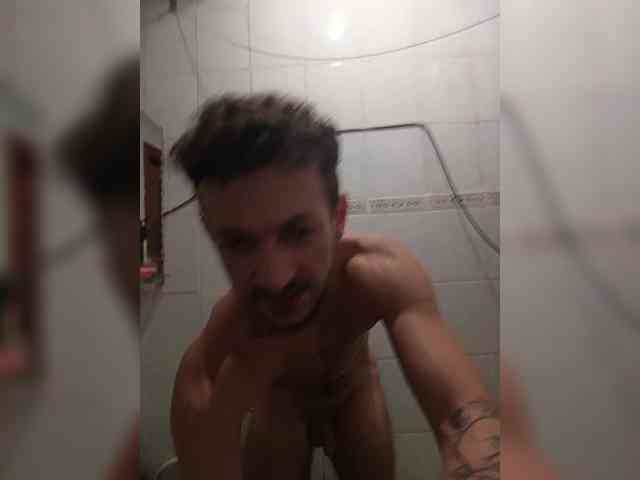 7733Alex7733