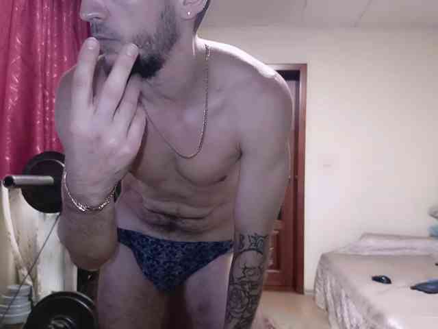 7733Alex7733