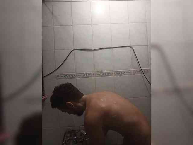 7733Alex7733