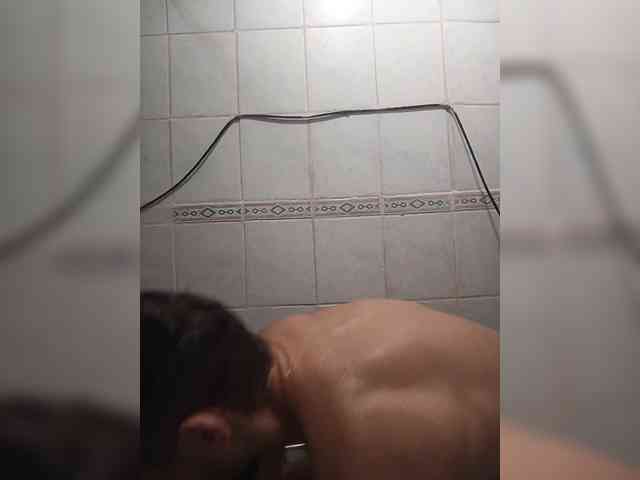 7733Alex7733