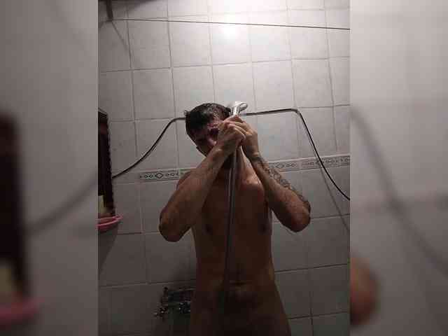 7733Alex7733