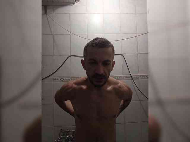 7733Alex7733