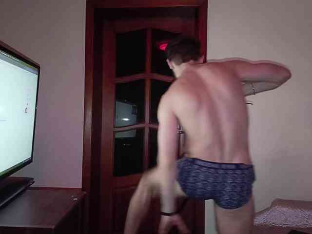 7733Alex7733