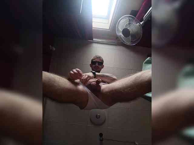 7733Alex7733