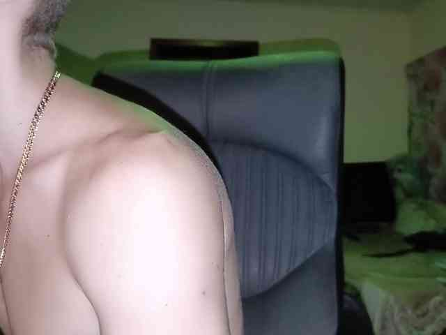 7733Alex7733