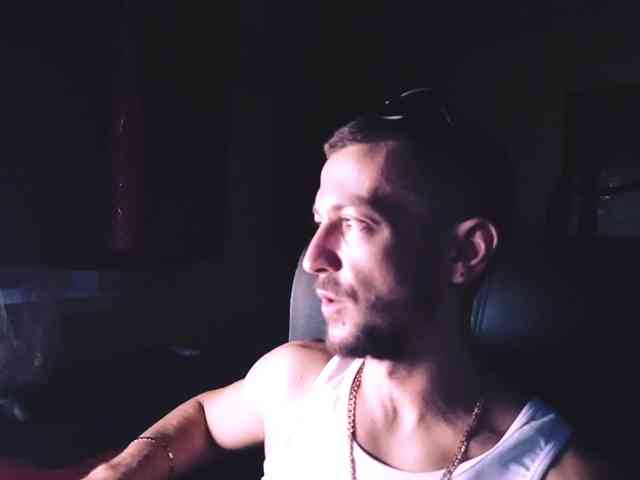 7733Alex7733