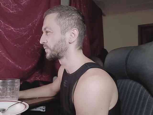 333Alone_in_The_Dark777