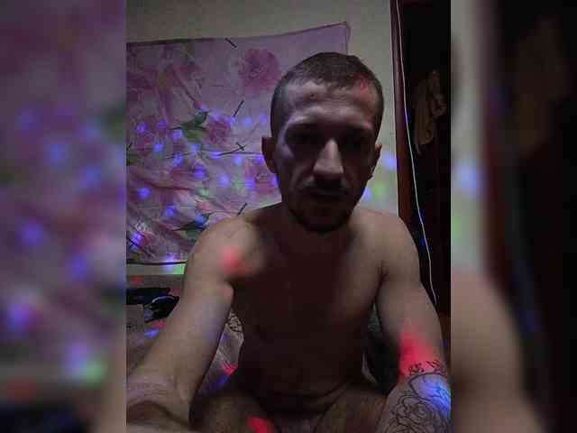 7733Alex7733