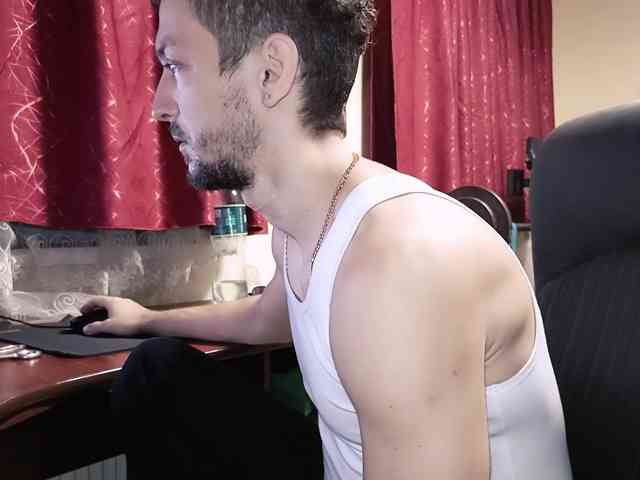 7733Alex7733