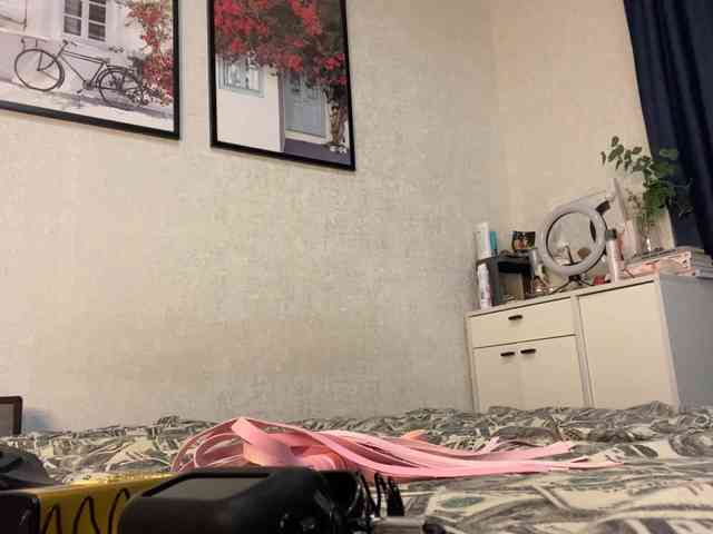 DomoniqueEdnie webcam