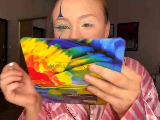 DomoniqueEdnie webcam