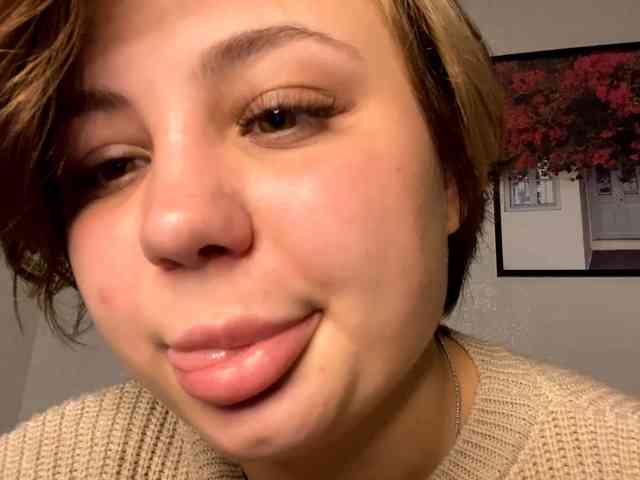 DomoniqueEdnie webcam