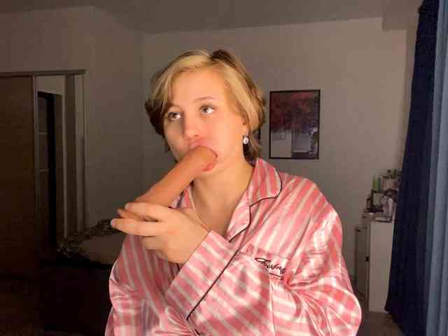 DomoniqueEdnie webcam