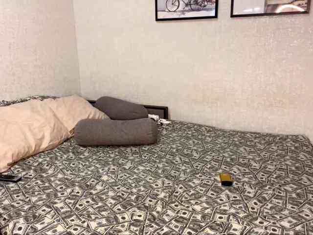DomoniqueEdnie webcam