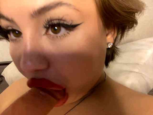 DomoniqueEdnie webcam