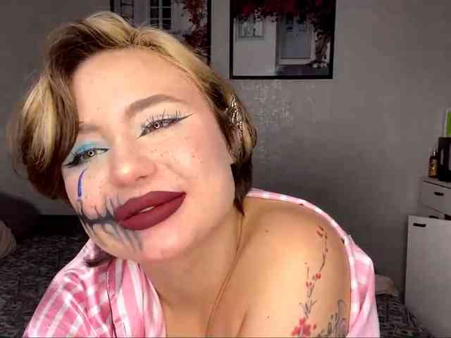 DomoniqueEdnie webcam