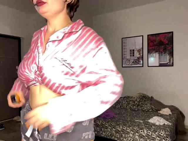 DomoniqueEdnie webcam