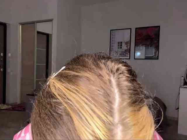 DomoniqueEdnie webcam