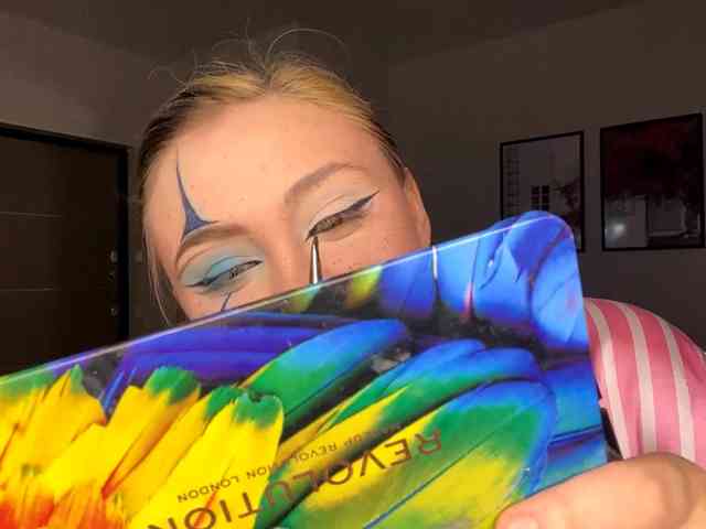 DomoniqueEdnie webcam