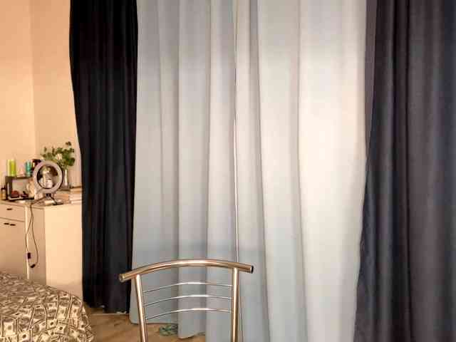 DomoniqueEdnie webcam