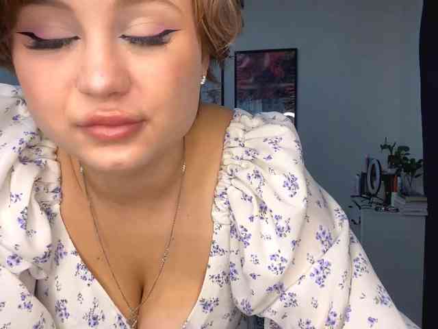 DomoniqueEdnie webcam