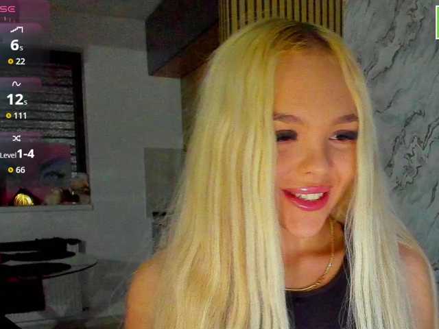 DaisyAbby03