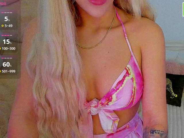 DaisyAbby03's BongaCams show and profile