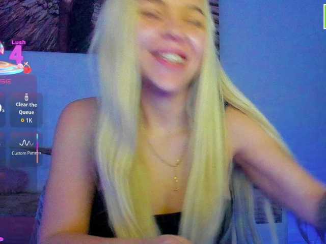 DaisyAbby03's BongaCams show and profile