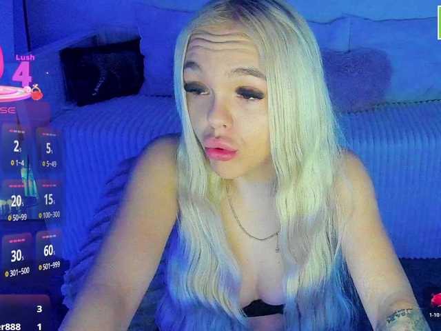 DaisyAbby03's BongaCams show and profile